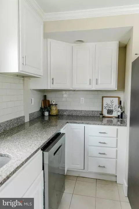 1923 Brady Ave, Halethorpe, MD 21227 photo 7