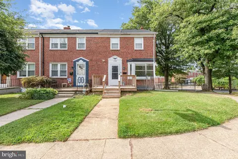 1755 White Oak Ave, Parkville, MD 21234