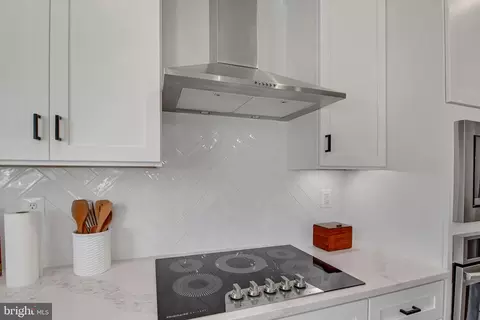 Kitchen - 5703 Allender Rd, White Marsh, MD 21162 photo 2 of 5