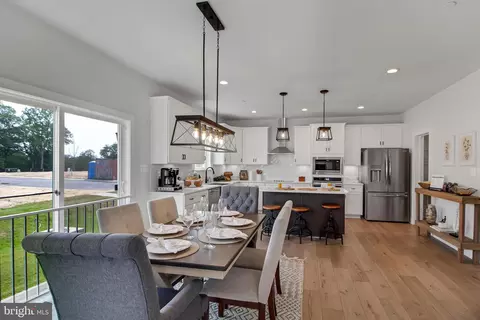Dining - 5703 Allender Rd, White Marsh, MD 21162 photo 3 of 4