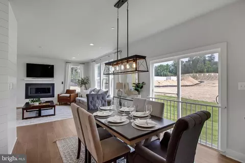 Dining - 5703 Allender Rd, White Marsh, MD 21162 photo 2 of 4