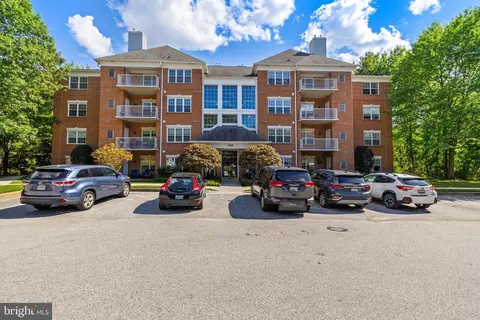 405 Plumbridge Ct #404, Lutherville Timonium, MD 21093