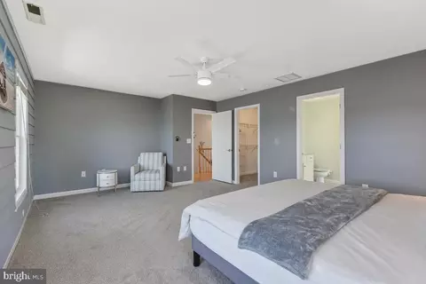 Bedroom - 6800 Gunder Ave, Middle River, MD 21220 photo 4 of 9