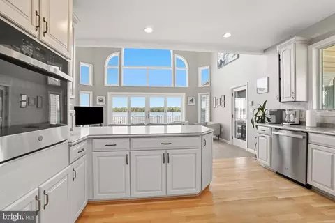 Kitchen - 6800 Gunder Ave, Middle River, MD 21220 photo 2 of 5