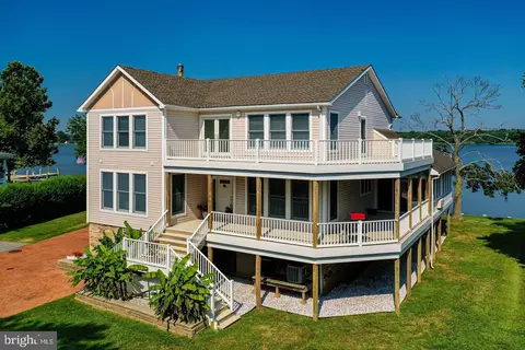 6800 Gunder Ave, Middle River, MD 21220