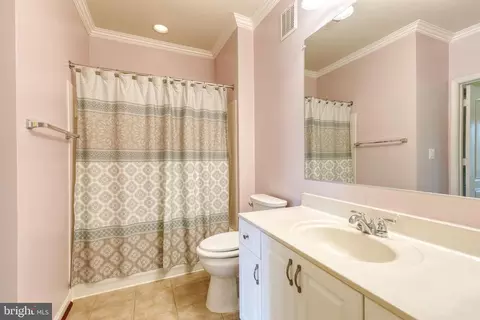 Bath - 400 Symphony Cir #406, Hunt Valley, MD 21030 photo 3 of 3