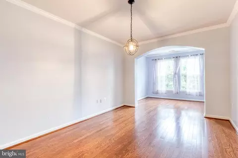 Living - 400 Symphony Cir #406, Hunt Valley, MD 21030 photo 6 of 6