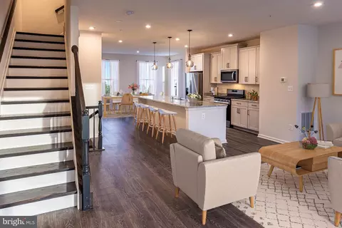 Entry Way - 1810 John Stricker Ave, Baltimore, MD 21222 photo 1 of 6