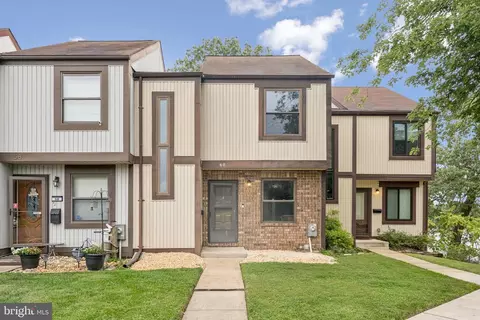 60 Helmsman Ct, Essex, MD 21221