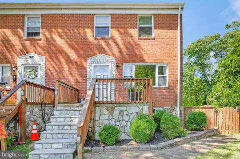 712 Seawall Rd, Essex, MD 21221