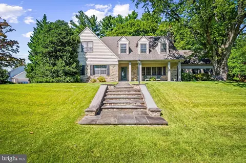 910 Army Rd, Towson, MD 21204