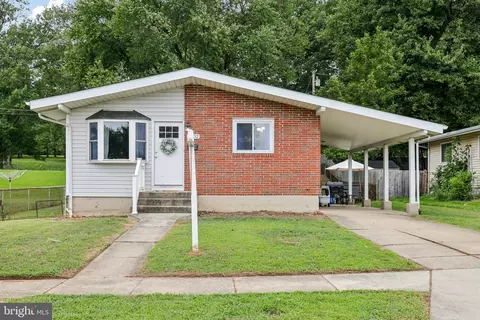 5602 Huntsmoor Rd, Halethorpe, MD 21227