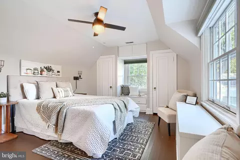 Bedroom - 905 Kingston Rd, Baltimore, MD 21212 photo 1 of 4