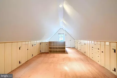 Entry Way - 905 Kingston Rd, Baltimore, MD 21212 photo 5 of 6