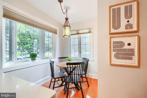 Dining - 905 Kingston Rd, Baltimore, MD 21212 photo 3 of 3