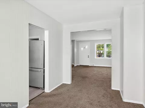 6817 Duluth Ave, Dundalk, MD 21222 photo 6