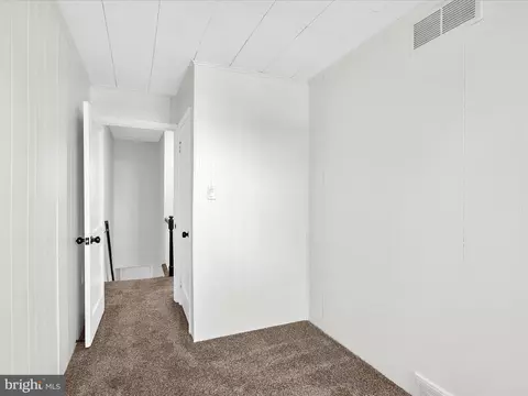 6817 Duluth Ave, Dundalk, MD 21222 photo 17
