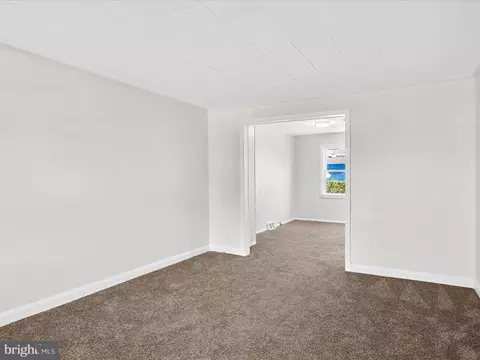 6817 Duluth Ave, Dundalk, MD 21222 photo 4