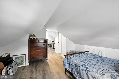 Bedroom - 204 Bayside Dr, Dundalk, MD 21222 photo 2 of 2