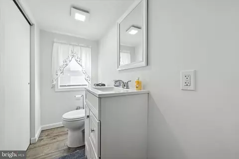 Bath - 204 Bayside Dr, Dundalk, MD 21222 photo 4 of 4