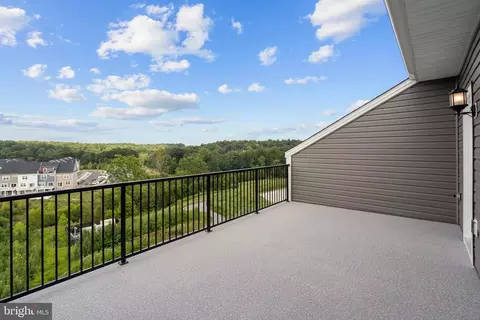 7736 Meander Ct, Windsor Mill, MD 21244 photo 3