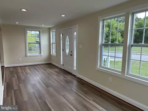 19 Lynbrook Rd, Middle River, MD 21220 photo 9