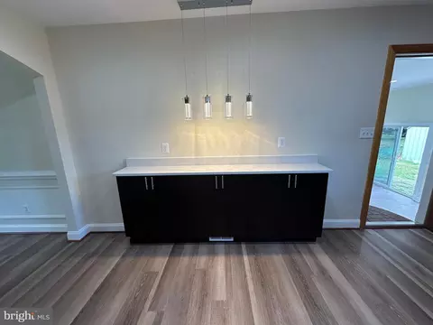 19 Lynbrook Rd, Middle River, MD 21220 photo 5