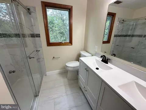 19 Lynbrook Rd, Middle River, MD 21220 photo 13