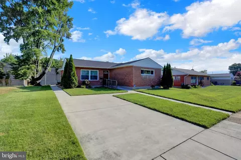 2608 Burridge Rd, Parkville, MD 21234