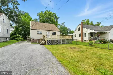 8828 Victory Ave, Parkville, MD 21234