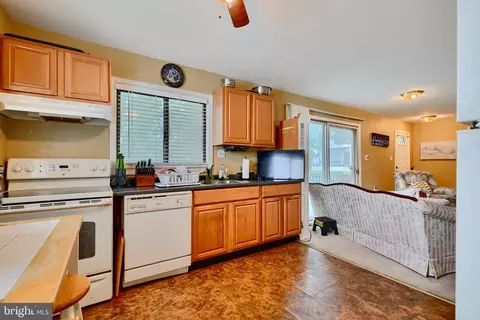 4315 Washington Blvd, Halethorpe, MD 21227 photo 36