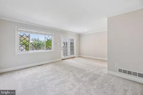 5603 Selford Rd, Halethorpe, MD 21227 photo 6