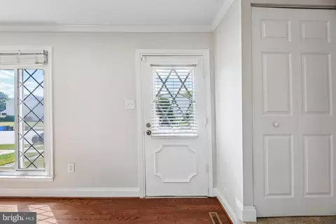 5603 Selford Rd, Halethorpe, MD 21227 photo 3