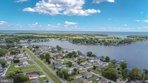 View/Area - 7428 Bay Front Rd, Sparrows Point, MD 21219 photo 1 of 13