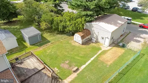 View/Area - 7428 Bay Front Rd, Sparrows Point, MD 21219 photo 7 of 13
