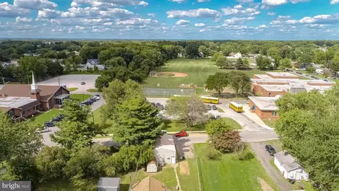View/Area - 7428 Bay Front Rd, Sparrows Point, MD 21219 photo 3 of 13