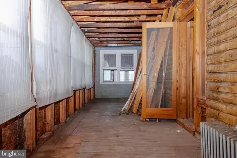 Exterior - 7428 Bay Front Rd, Sparrows Point, MD 21219 photo 5 of 7
