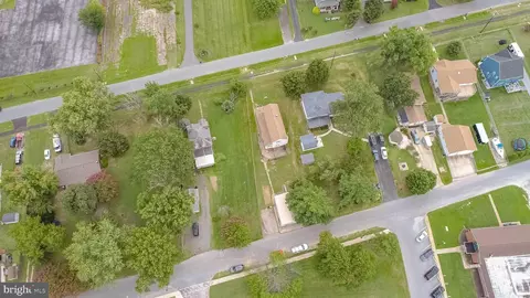View/Area - 7428 Bay Front Rd, Sparrows Point, MD 21219 photo 2 of 13