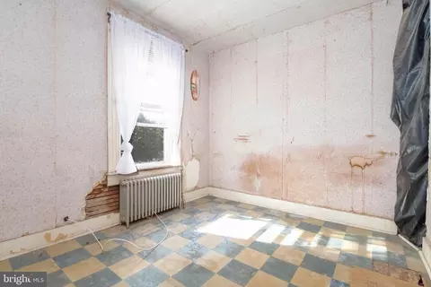 Bedroom - 7428 Bay Front Rd, Sparrows Point, MD 21219 photo 5 of 5