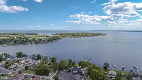 View/Area - 7428 Bay Front Rd, Sparrows Point, MD 21219 photo 10 of 13
