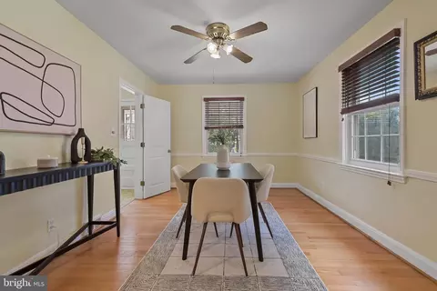 Dining - 101 Regester Ave, Baltimore, MD 21212 photo 4 of 4