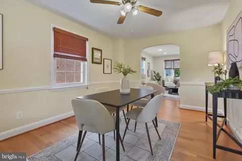Dining - 101 Regester Ave, Baltimore, MD 21212 photo 3 of 4