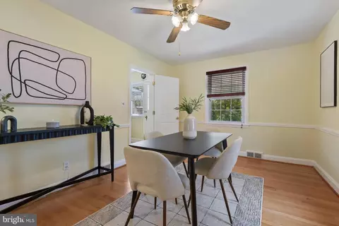 Dining - 101 Regester Ave, Baltimore, MD 21212 photo 1 of 4
