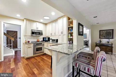 Kitchen - 6705 Chippewa Dr, Baltimore, MD 21209 photo 4 of 5