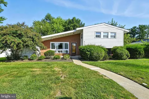 Exterior - 6705 Chippewa Dr, Baltimore, MD 21209 photo 2 of 4