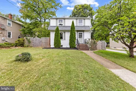 1326 Brook Rd, Catonsville, MD 21228