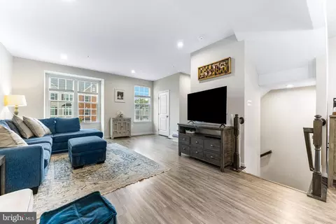 5 Gates Park Ct, Baltimore, MD 21227 photo 20