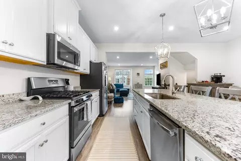 5 Gates Park Ct, Baltimore, MD 21227 photo 16