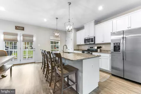 5 Gates Park Ct, Baltimore, MD 21227 photo 11