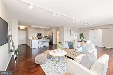205 E Joppa Rd #2009, Towson, MD 21286